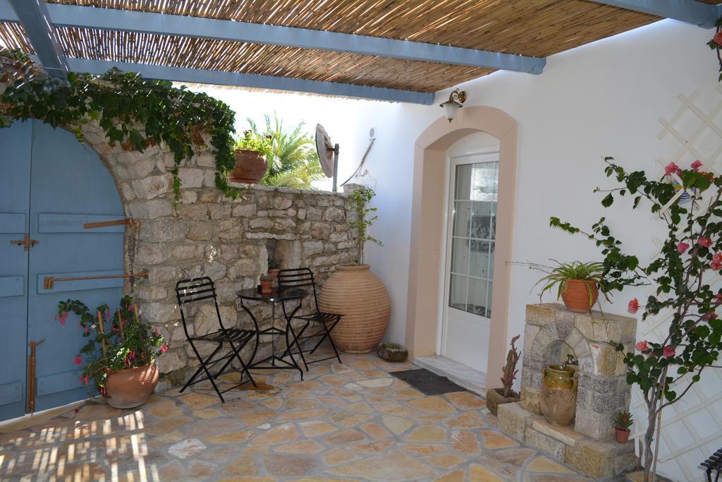 Volta Stonehouse Apartments Fratsia Exteriér fotografie